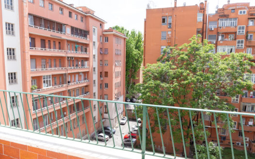 Ampio trilocale di 107 mq in via Val Trompia