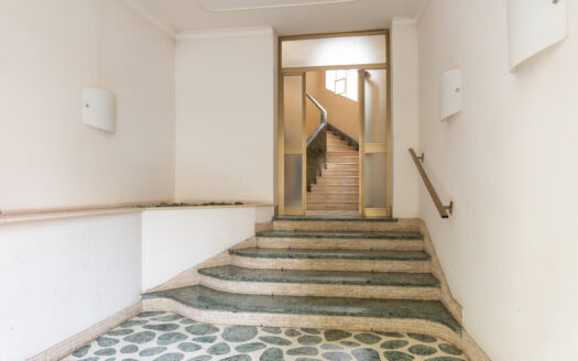 Ampio trilocale di 107 mq in via Val Trompia