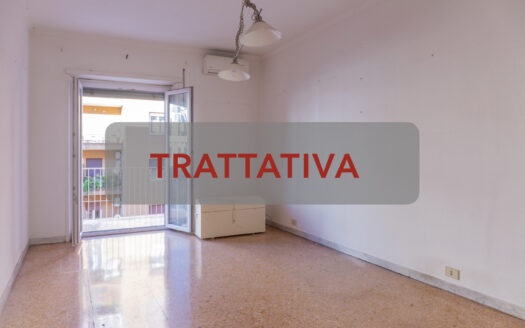 Ampio trilocale, piano alto.