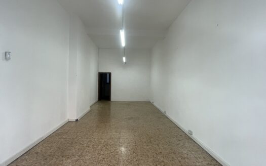 LOCALE COMMERCIALE IN AFFITTO – VIA VALLE CORTENO 43
