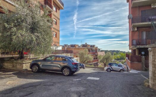 BOCCEA – TORREVECCHIA | ATTICO RISTRUTTURATO CON TERRAZZO