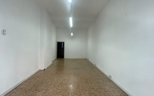 LOCALE COMMERCIALE IN AFFITTO – VIA VALLE CORTENO 43